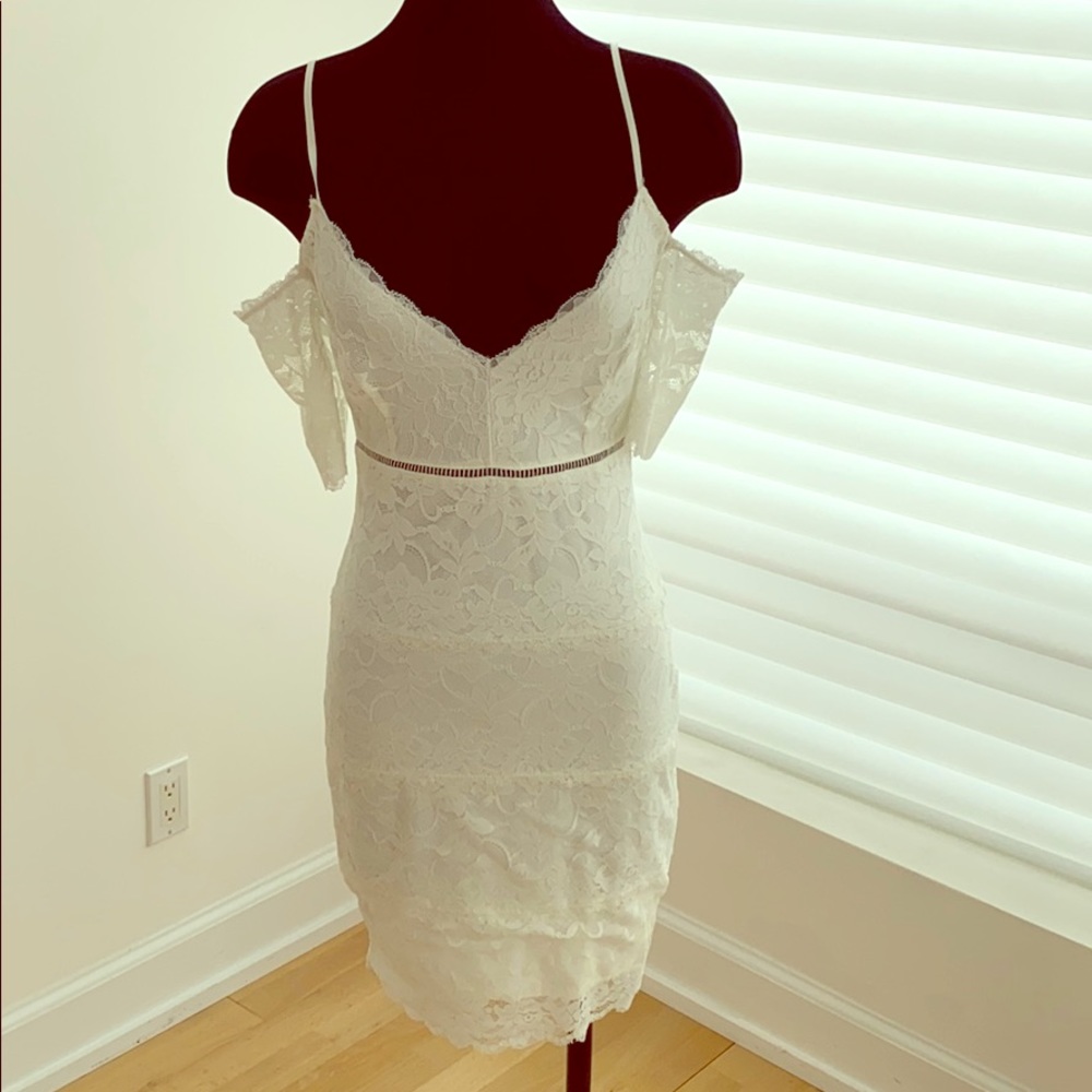 Beautiful Guess Cocktail Lace Dress Size S